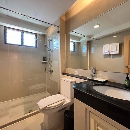 Alt Hotel Nana By Uhg Bangkok Kültér fotó